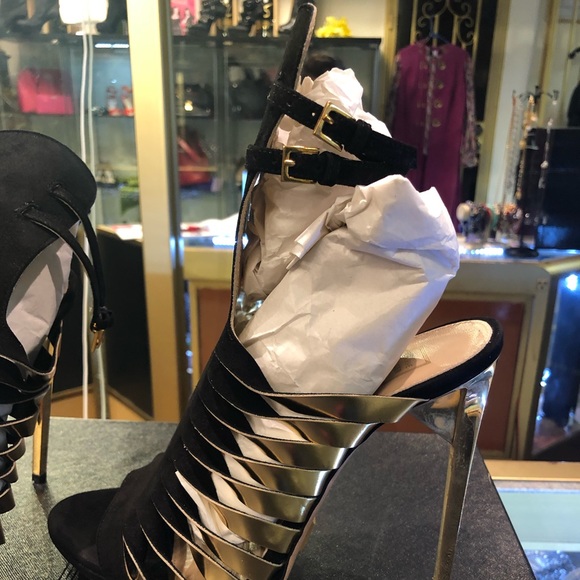Aut HERVE LEGER heels black & gold accent straps - Picture 3 of 4